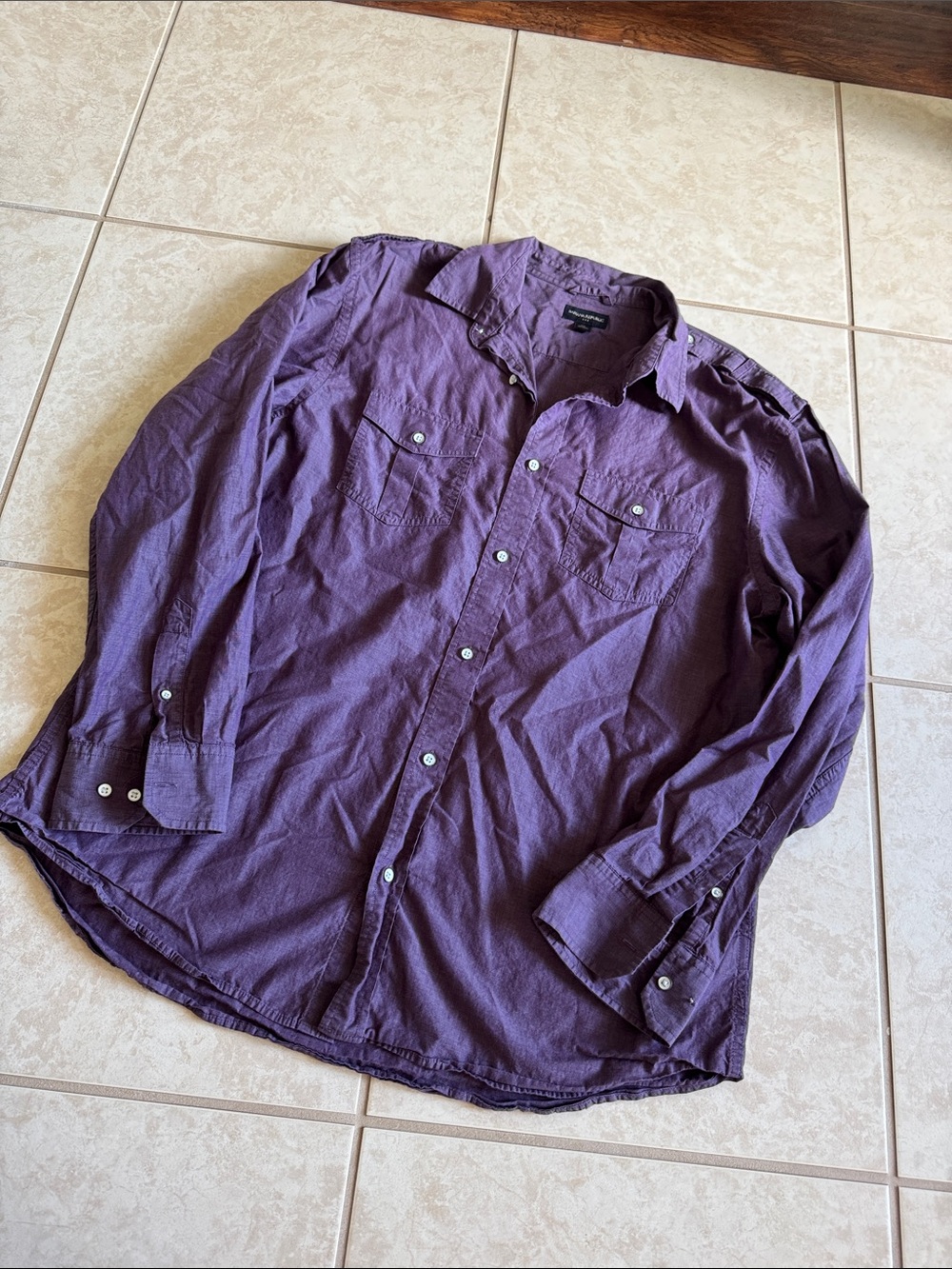 Banana Republic Men’s Purple Long-Sleeve Button Up Shirt